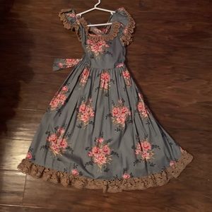 Girls dress